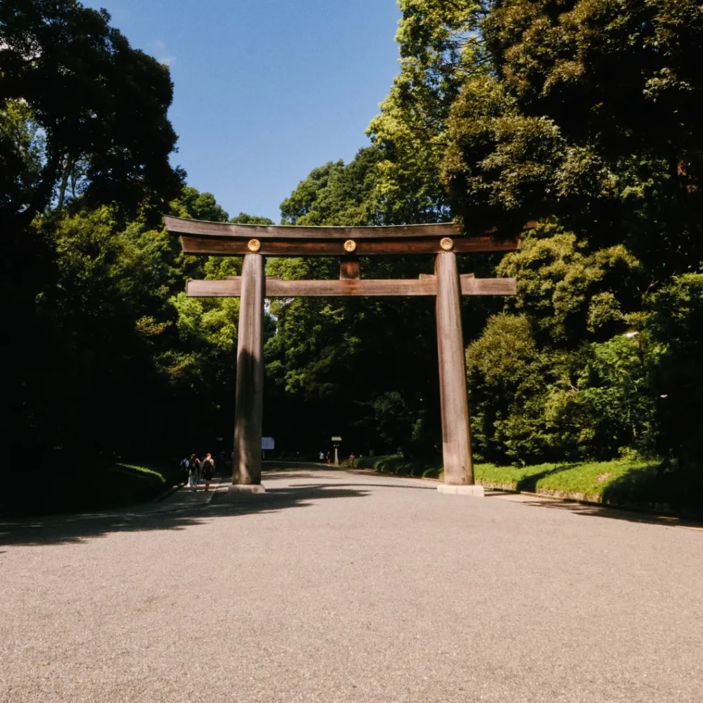Entrada al santuario Meiji en Tokio, Japón – cuántos días para ver Japón