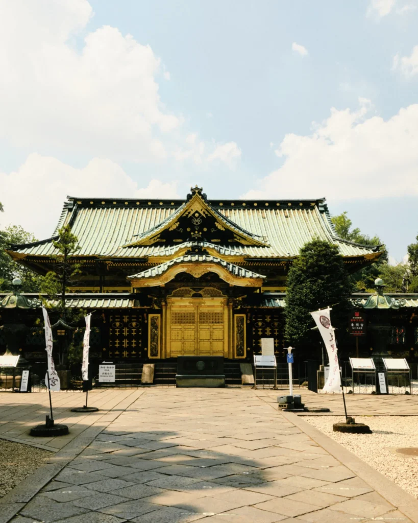 templo en el parque de Ueno, un barrio tranquilo de Tokio