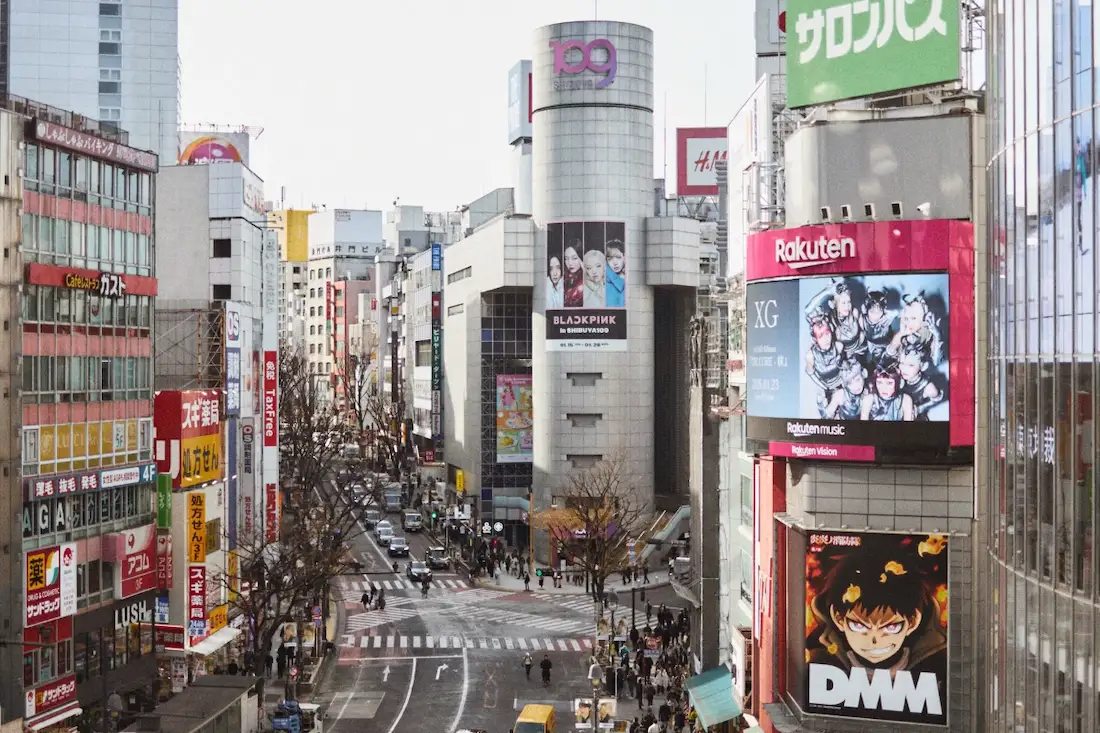 Viaje de 10 días en Tokio con japoneo 2 Calles de Shibuya en Tokio para un ejemplo de viaje de la agencia de viajes a Japón